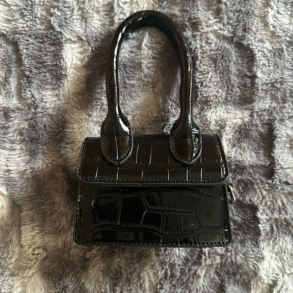 Mini black hour glass purse - Picture 2 of 3